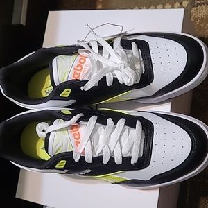 Unisex  Reebok BB 4000 II Shoes